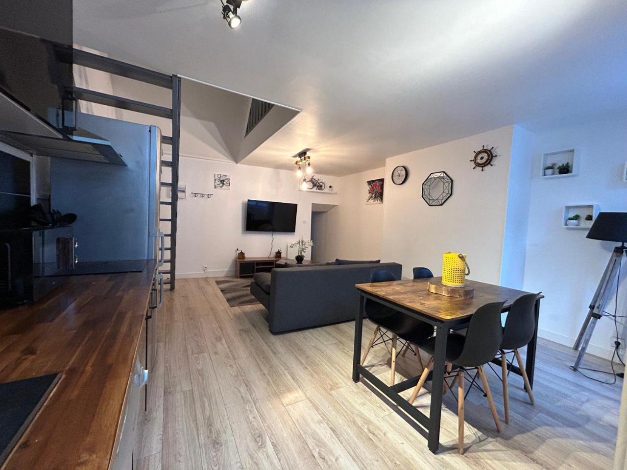 דירות שרבורג La Casa Tres - Cosy In The Very Centre Port מראה חיצוני תמונה